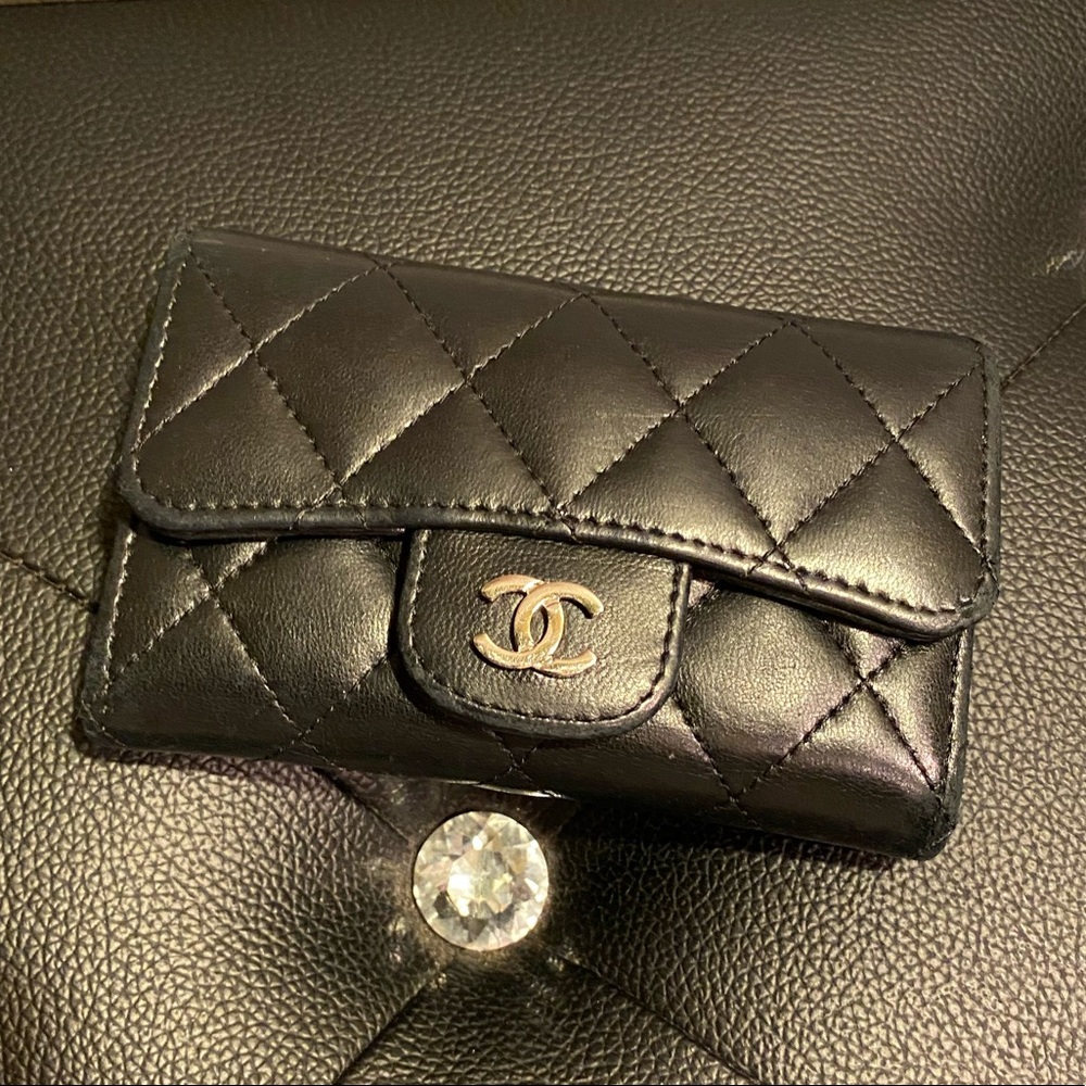 Authentic Chanel caviar quilted flap card holder wallet